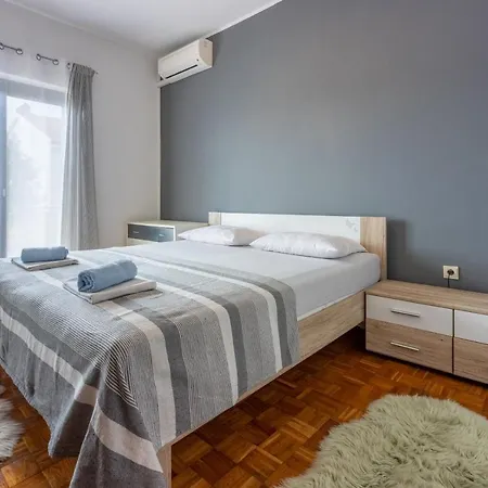 Suzy Apartment *